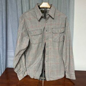 Men’s Eddie Bauer long sleeve shirt